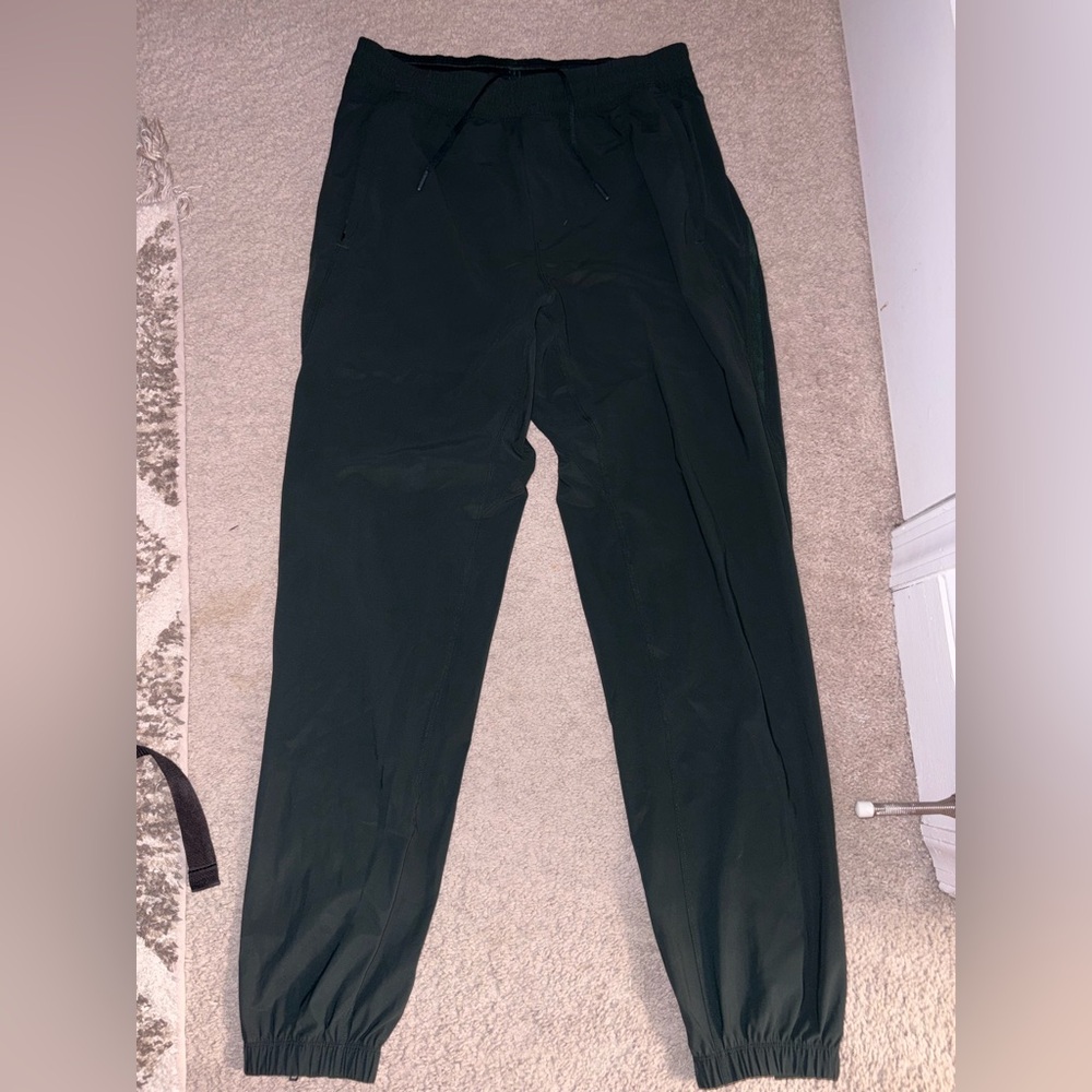 Pace Breaker Jogger Pants Regular - Rainforest Green. (M)